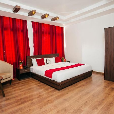 Oyo 11474 Gangaur Regency Boutique Hotel Catmandu Exterior foto