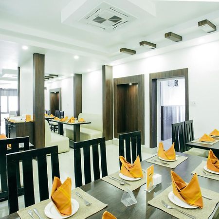Oyo 11474 Gangaur Regency Boutique Hotel Catmandu Exterior foto