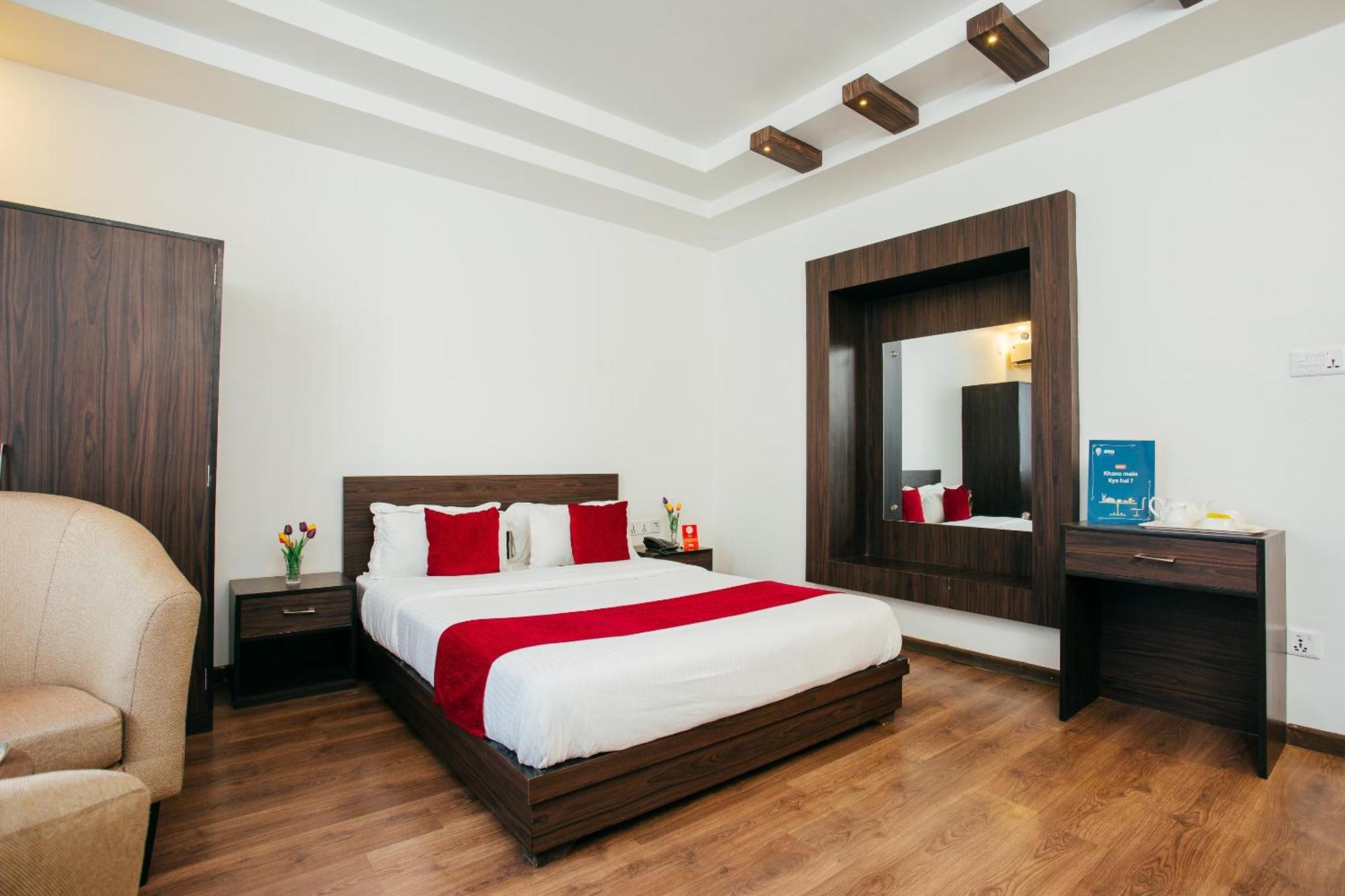 Oyo 11474 Gangaur Regency Boutique Hotel Catmandu Exterior foto