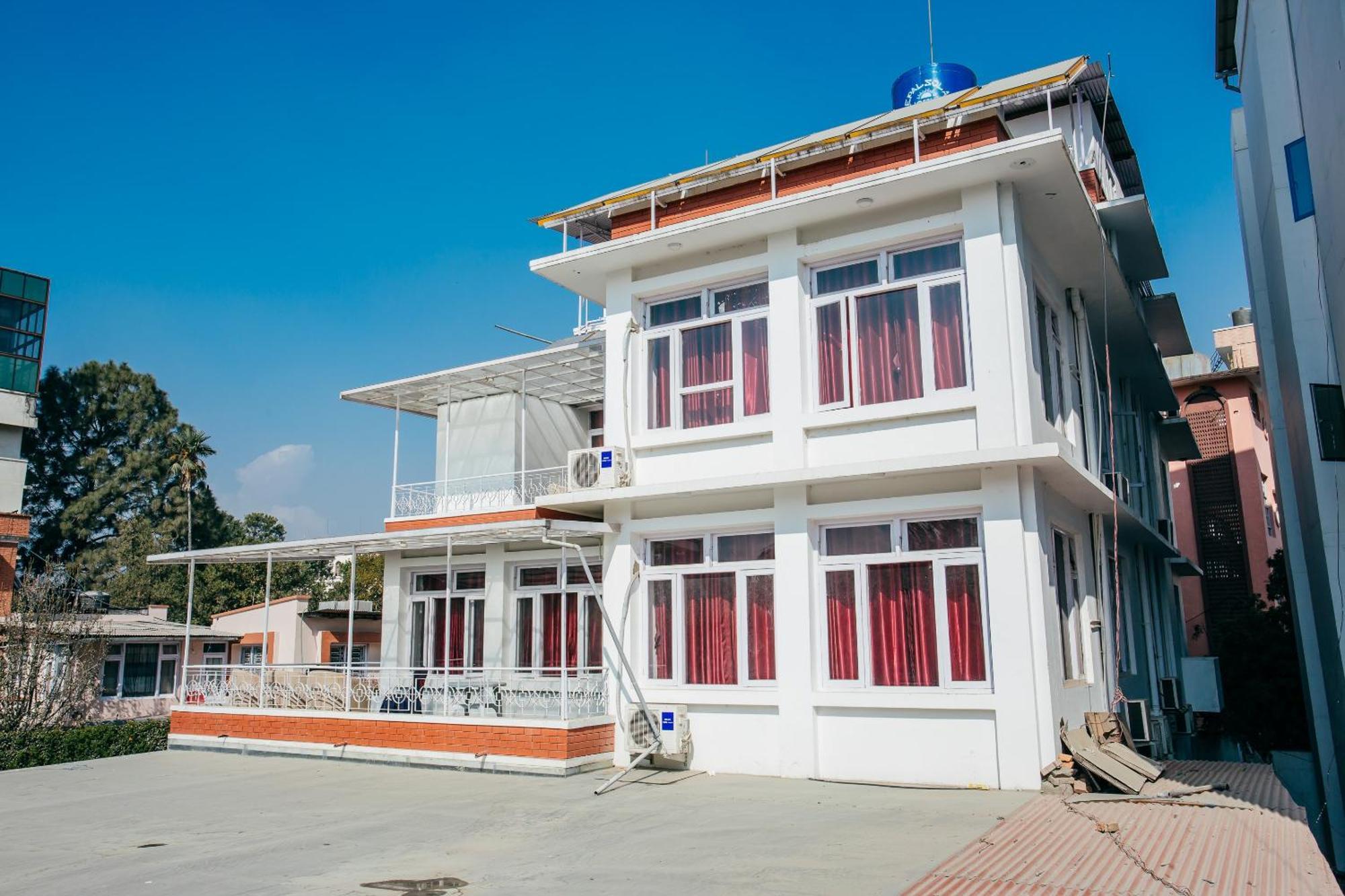 Oyo 11474 Gangaur Regency Boutique Hotel Catmandu Exterior foto