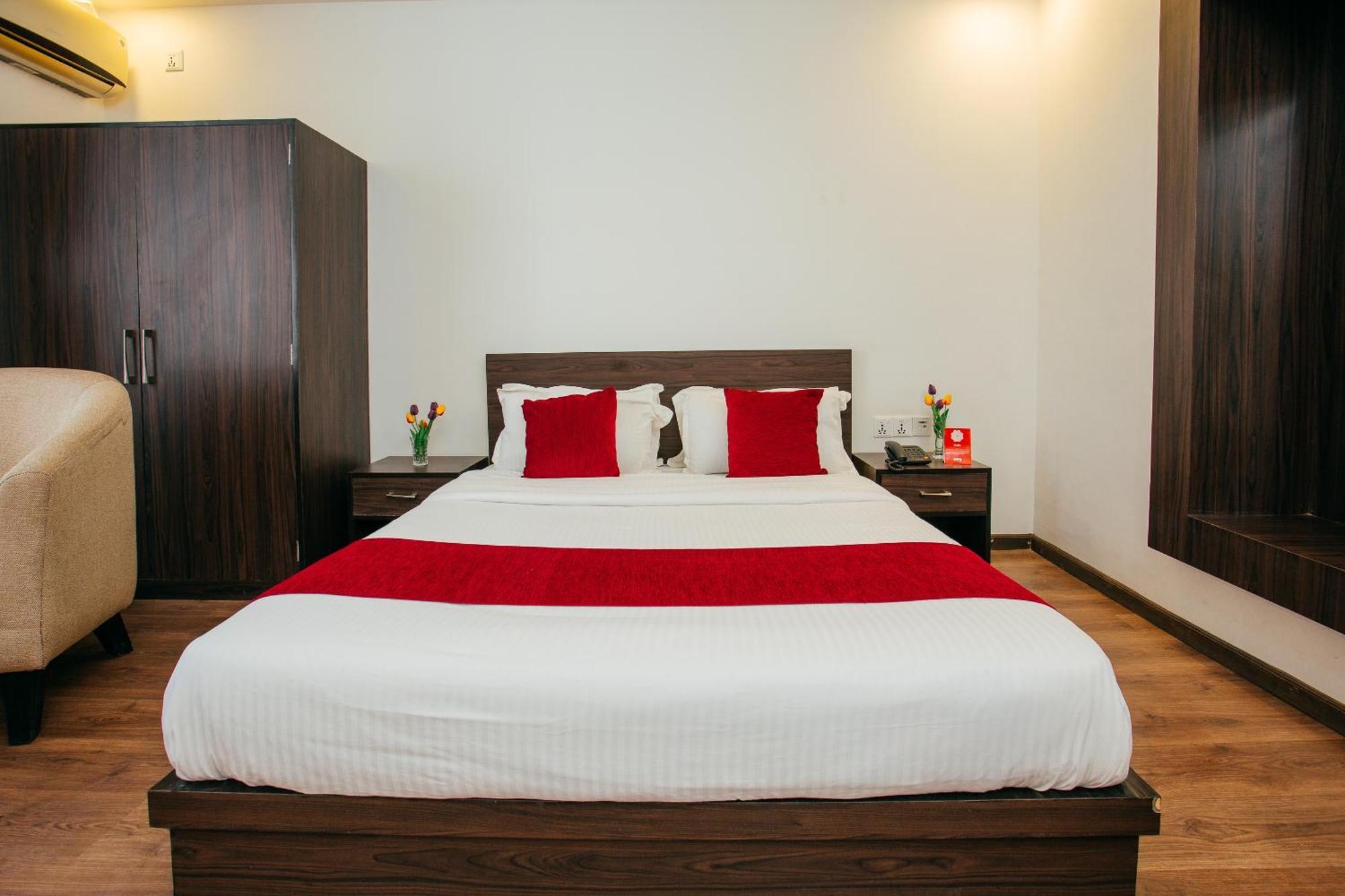 Oyo 11474 Gangaur Regency Boutique Hotel Catmandu Exterior foto