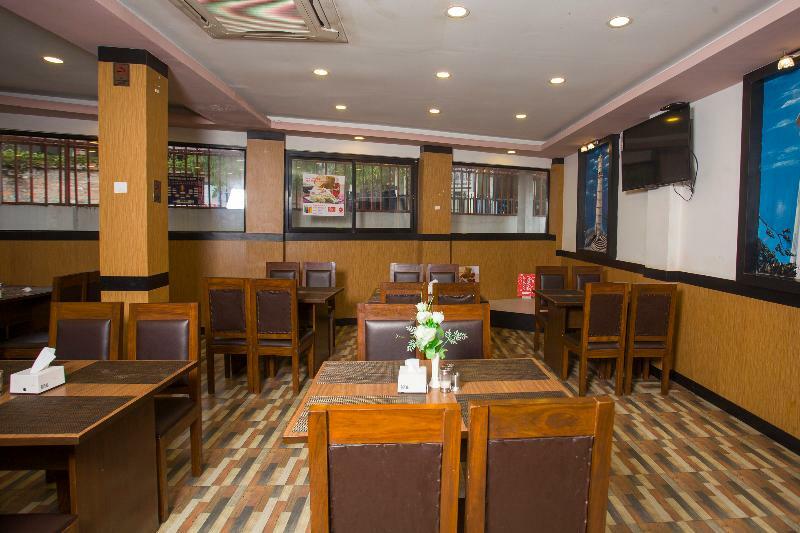 Oyo 11474 Gangaur Regency Boutique Hotel Catmandu Exterior foto